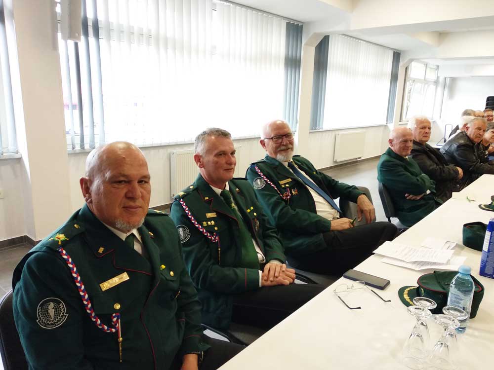 Uniformiranci